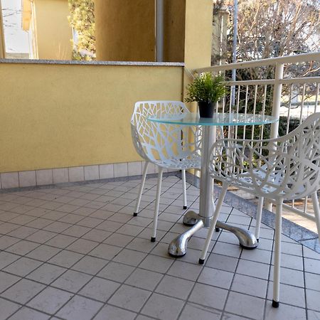 Hotel Giallo Noceto Luaran gambar