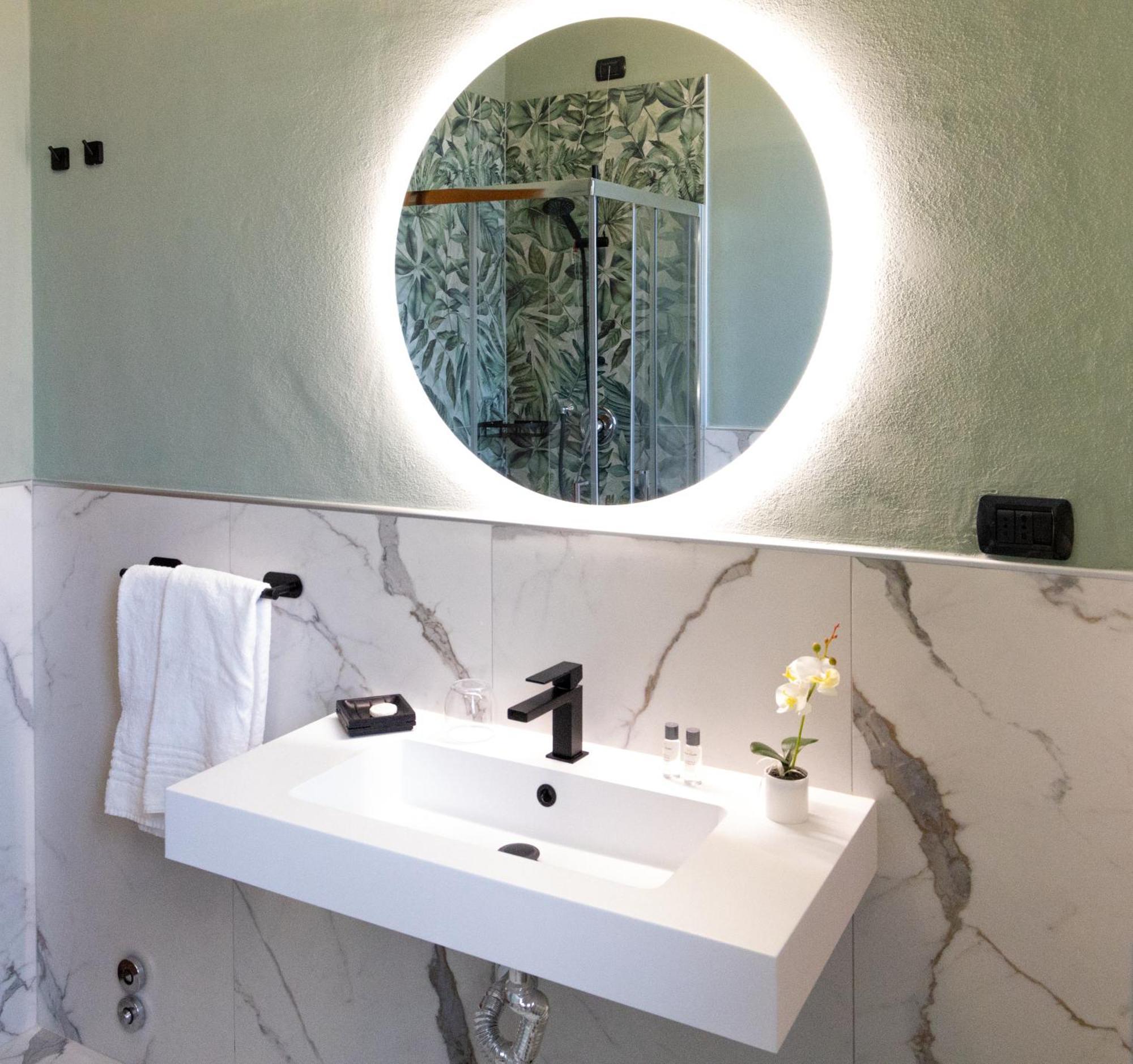 Hotel Giallo Noceto Luaran gambar
