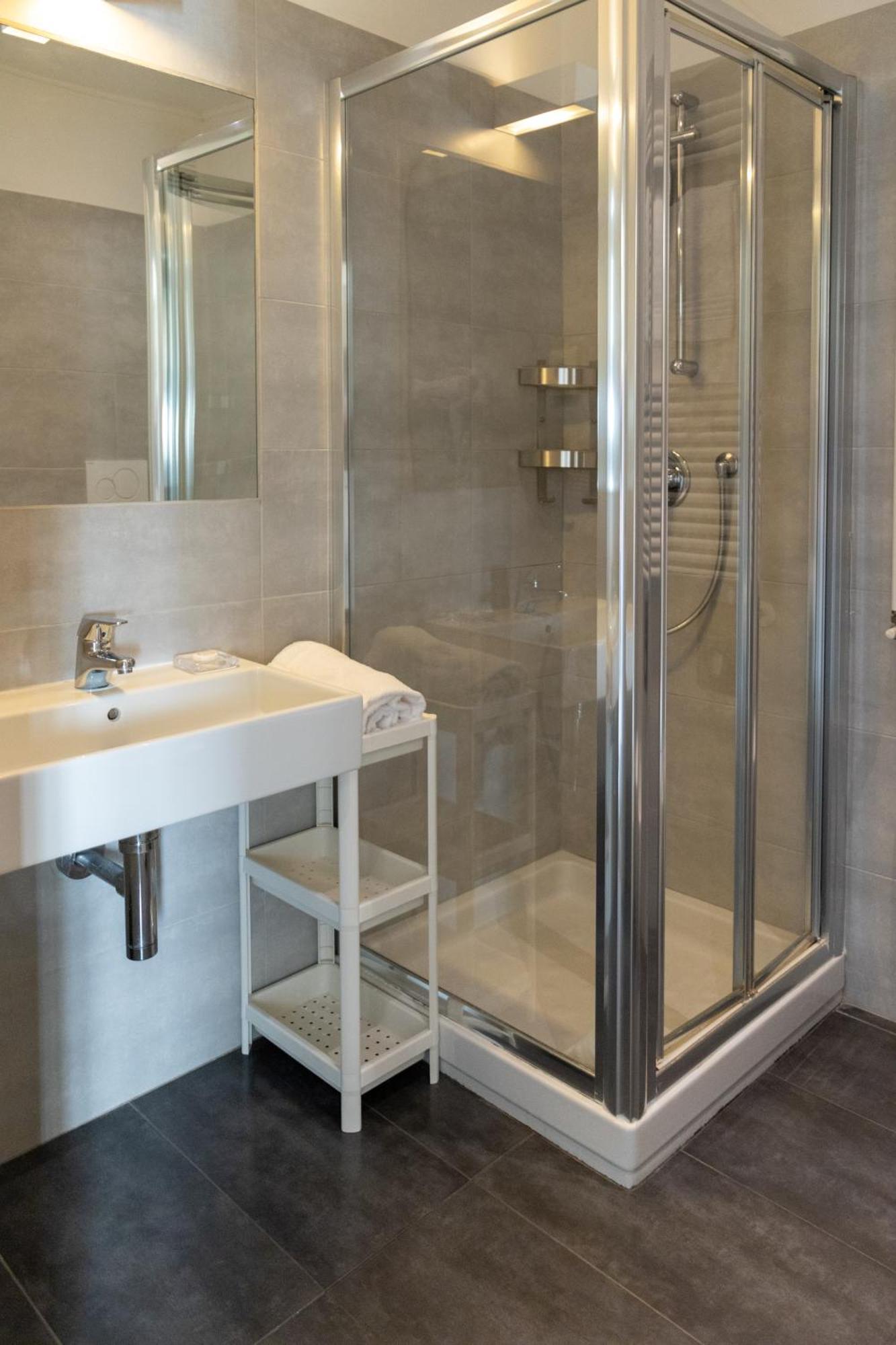 Hotel Giallo Noceto Luaran gambar